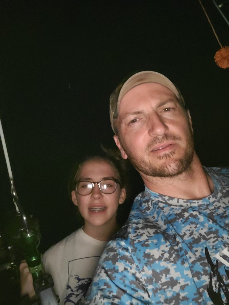 CamCoble's tweet photo. First time Bowfisher, my 13 year old neice went with me for a quick walk wading tonight. Shots were fired but no fish were harmed.
#whatgetsyououtdoors
#oneidaeaglebows
#innerlocbowfishing
#gargod
#muzzybowfishing
#bowtecharchery https://t.co/wVmCMYrSpB