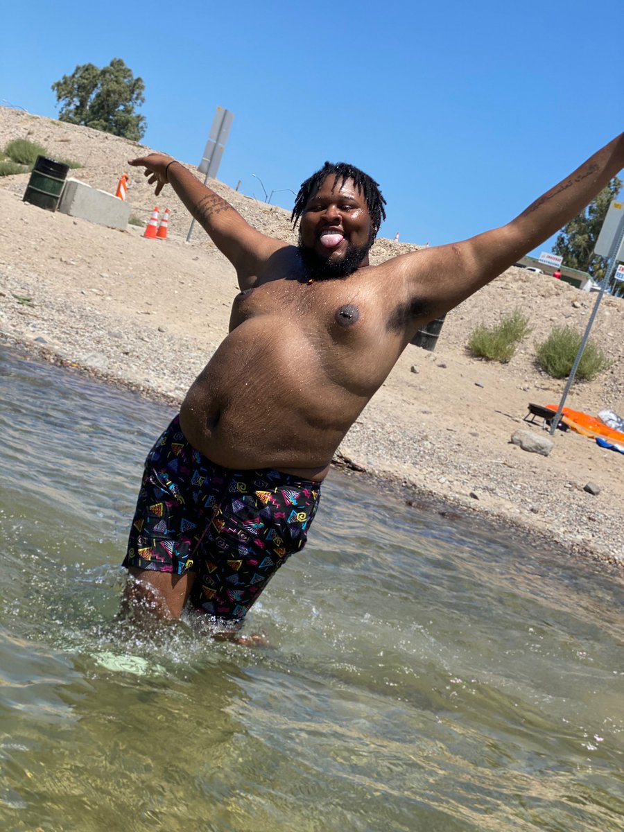 marcusjayeee's tweet photo. #FatBoyJoy Get Into It 😘 https://t.co/HGQZPyR0Fq