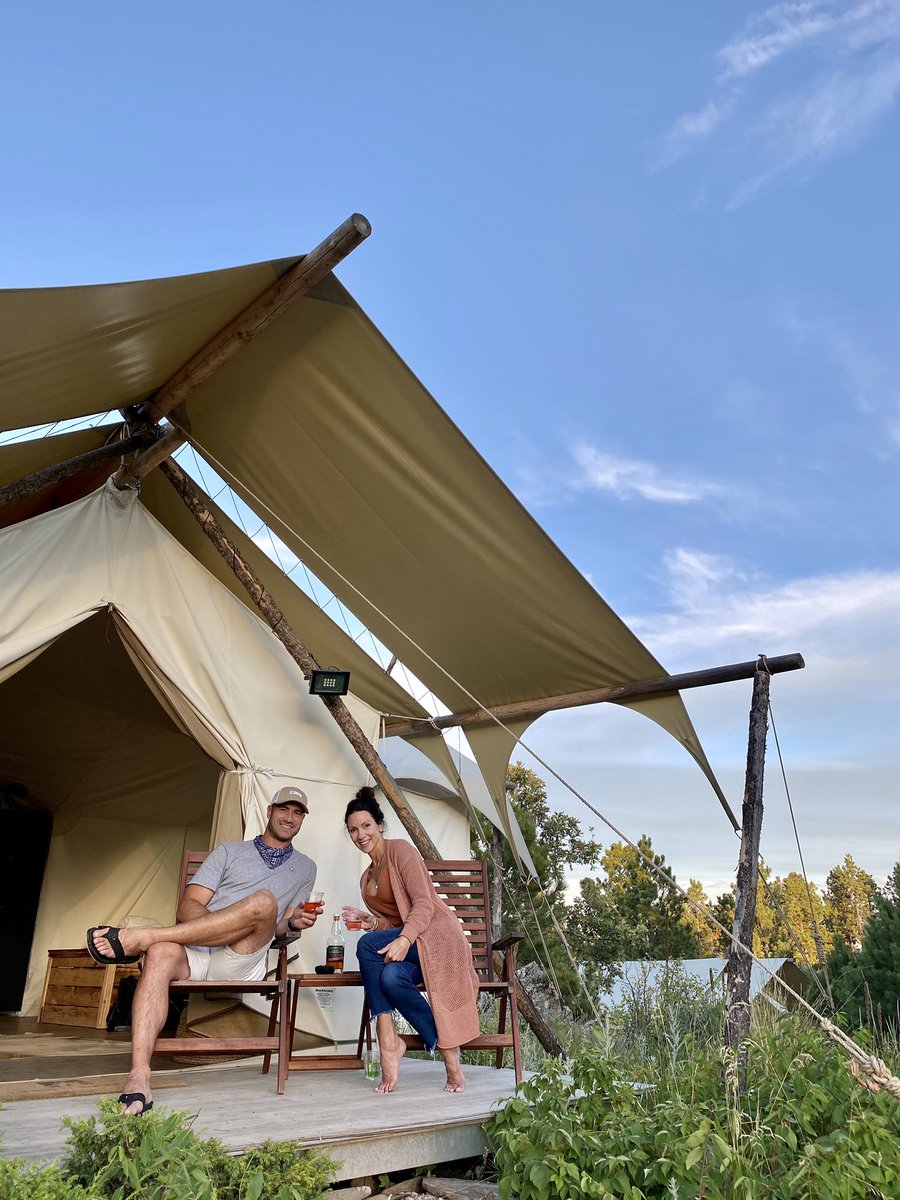 nacholeber's tweet photo. Cheers to the chill. 
#glamping #southdakota #togetheroutside https://t.co/hHUO7iNB0N