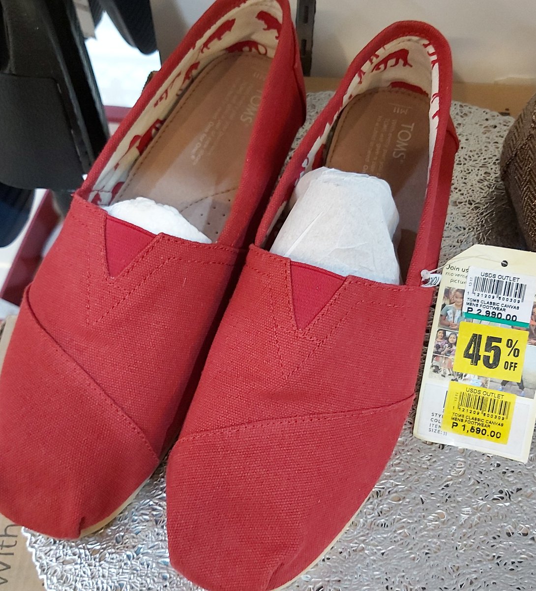 itsnot_edrianne's tweet photo. Guys I am selling 50% off Shoes from Outlet store to help us finance my Dad's hospital bills, please share or contact me. https://t.co/cLmhs5Haqt