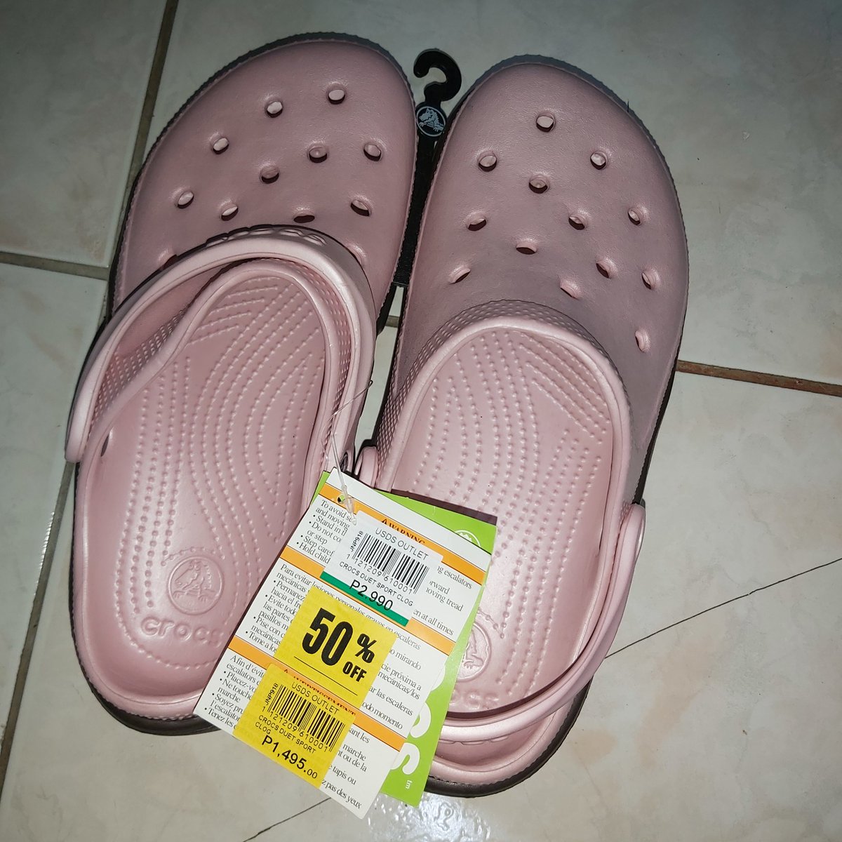 itsnot_edrianne's tweet photo. Guys I am selling 50% off Shoes from Outlet store to help us finance my Dad's hospital bills, please share or contact me. https://t.co/cLmhs5Haqt