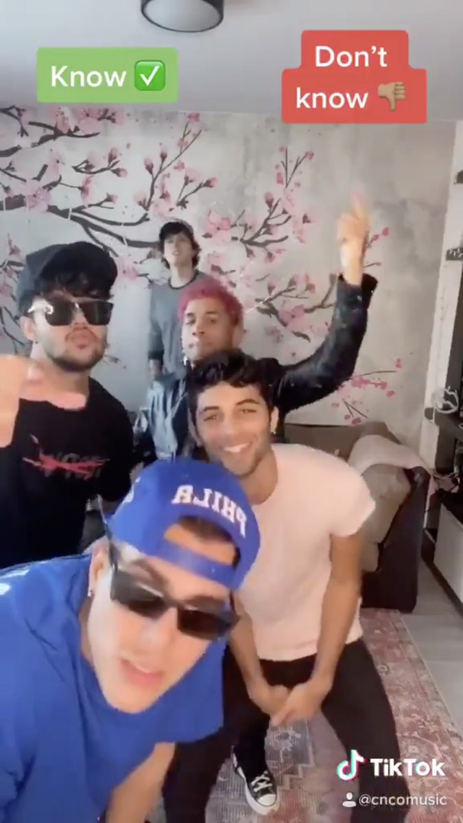 veleztattoos's tweet photo. Este día quedó marcado para todo el fandom, confirmamos? Confirmamos 

CNCO IS BACK https://t.co/JsxVdrIOka