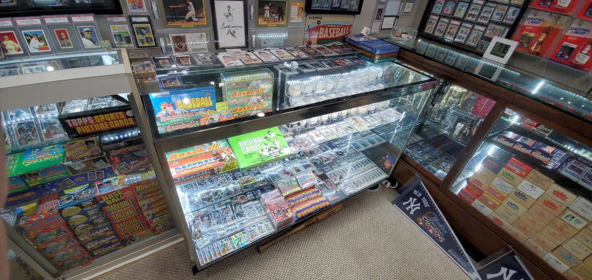 mrmint23's tweet image. #askgaryvee display your collection? I might can help.