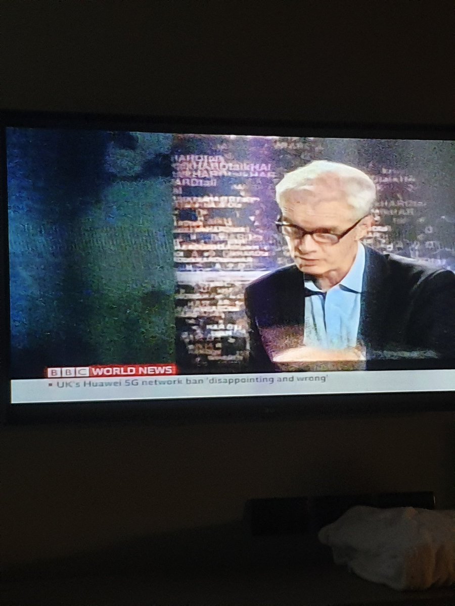 Mitchell1290's tweet photo. @BBCNews @BBCWorld
What a horrible reporter. Constantly twisting things around to make the good guy's look bad again. The BBC should have been fucked off a long time ago. Your tactics are so outdated. https://t.co/nB1o60bk3L