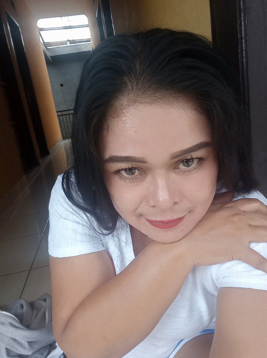 Alwa10195131's tweet photo. Yu say yg pegel" Minat pijit teteh ready buat info cek bio by DM atau bisa ke WA 085724947492
#massagebandung
#MassageFullBody 
#massageterapi
#massagepria 
#stwbandung https://t.co/Myn8uycvWX