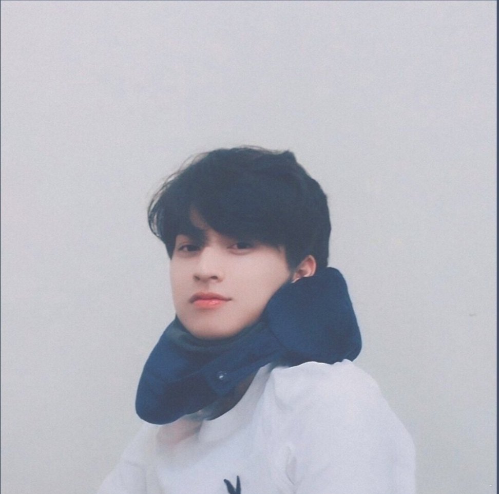 BeautyZuan's tweet photo. How are you? I miss you😫#GulfKanawut https://t.co/g2xXJXYj50