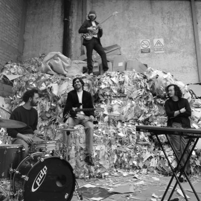 Chequen nuestro video de lanzamiento por TikTok.  

Síganos en 👉 <a href="/MonmarteMx/">Monmarte</a>  

@tiktokFM #tiktok #monmarte #lapeliculadelsol #newalbum #musica