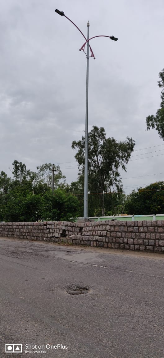 PrabhasKalyan2's tweet photo. The roads in Jangaon are damaged and filled with potholes causing hindrance in commute. Weed plants are growing abruptly and liter is everywhere. So we humbly request you to look into the same. @KTRTRS @KTRoffice
@KTR_News
#DevelopDistrictTS
#Jangaonneedsdevelopment https://t.co/b7iVUdEtrL