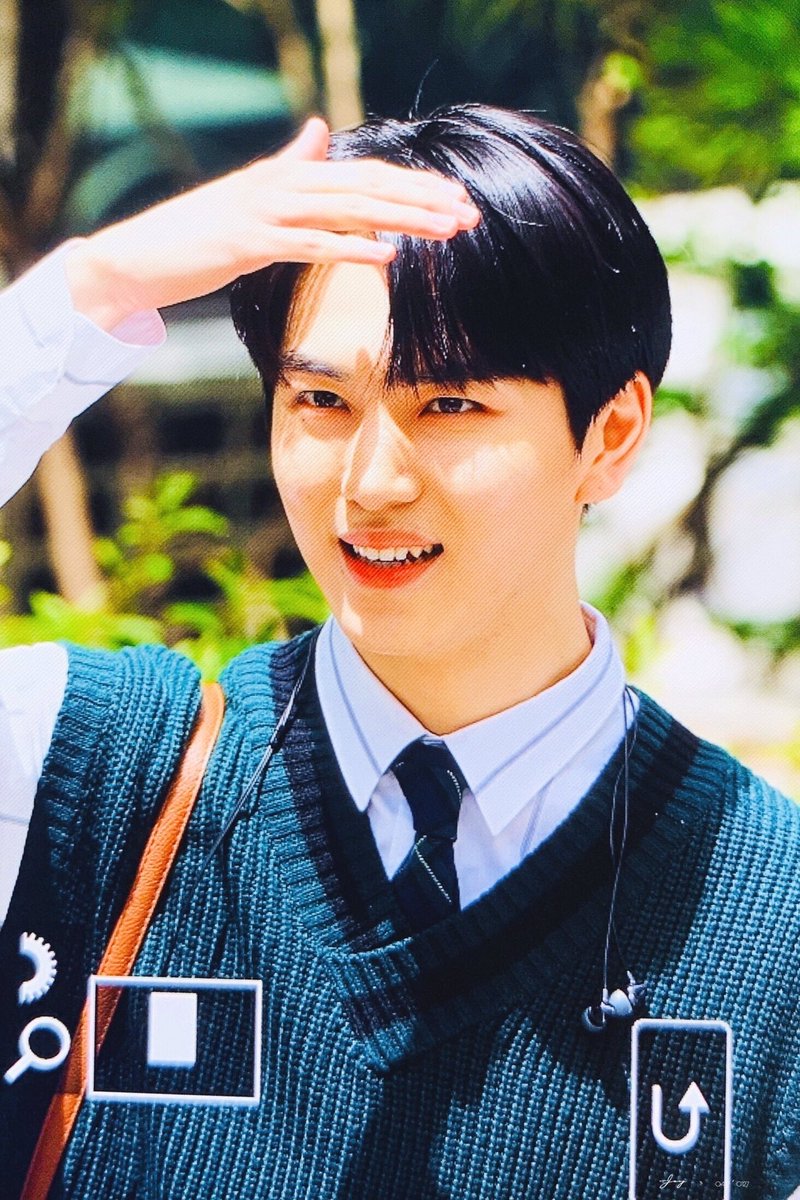 joy04170127's tweet photo. 200715 

🏫

#키노 #KINO 
#펜타곤  #PENTAGON  
@CUBE_PTG https://t.co/lRpowpbMYo