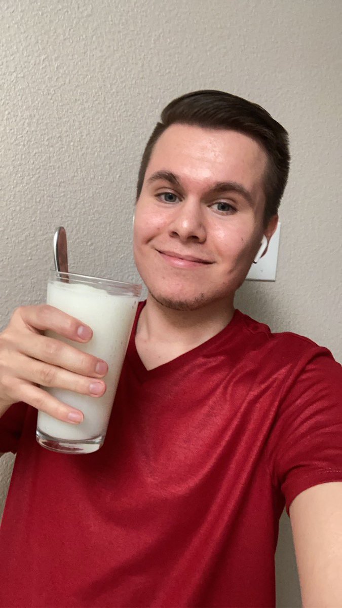 adammanross's tweet photo. Celebrating tonight’s delicious wins with a delicious homemade piña colada. 🍹
Congratulations @candacefor24 @SiegelForTexas @donnaimamTX @JosePGarza. #TurnLeft #LeftStrong 🌹 https://t.co/rjC7JR75Rf