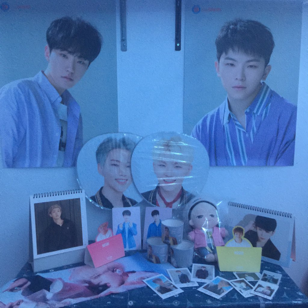 hozicombi's tweet photo. Made a mini soonhoon altar for their anniversary!! (i will definitely have an event for their anniv next year~) #10YEARSWITHHOWOO #호우와함께10년 https://t.co/dTT47g7Lh4