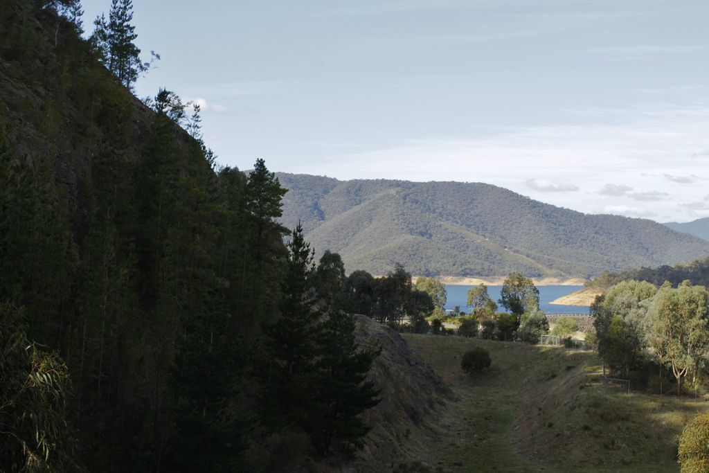 eildonpondagehp's tweet photo. Beautiful day in Eildon, reaching 14 degrees today 😁 

#eildon #lakeeildon #eildonpondage #victoria #everydayisagoodday #victoria #highcountry https://t.co/9ypoAqKqym
