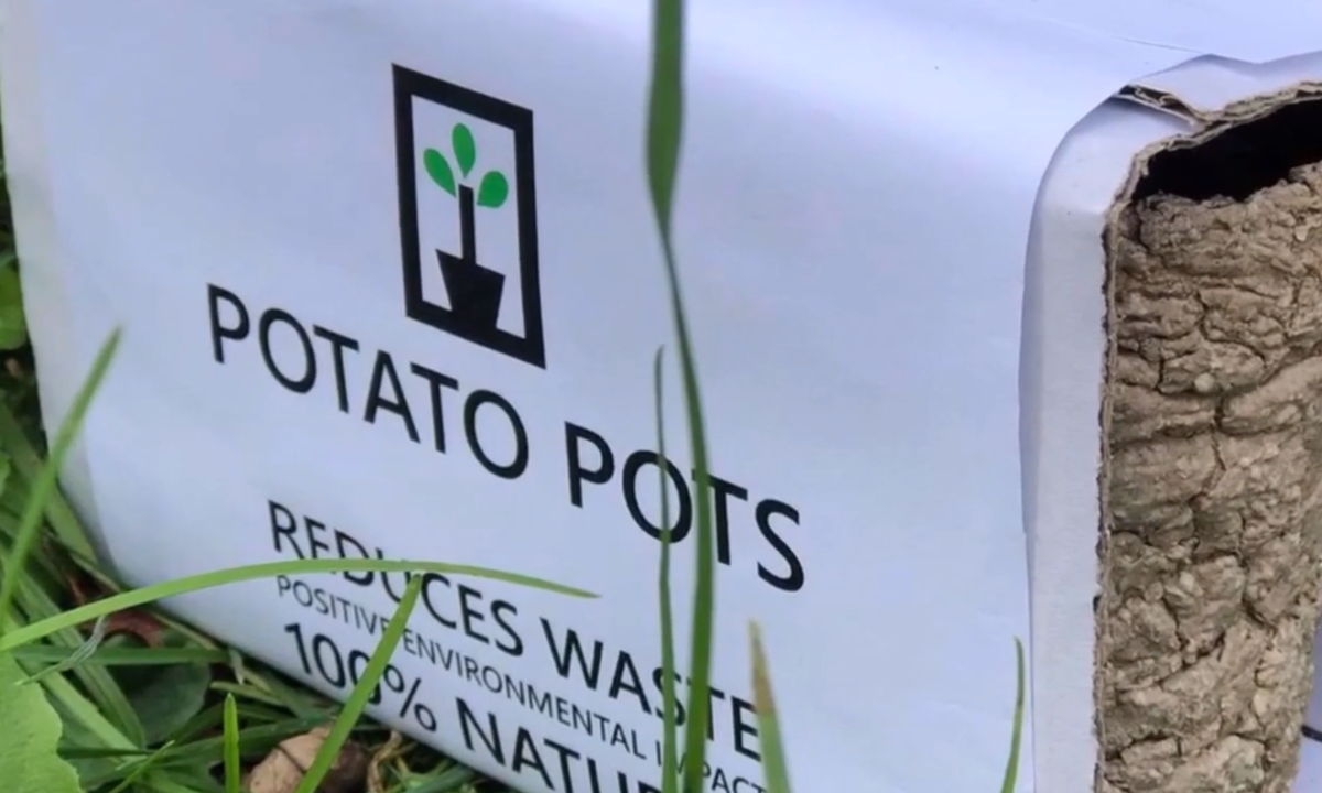 UCNZSoPD's tweet photo. The top three projects of the Recycled Design Showcase, a course by Dr. Tim Huber were chosen by judges as 
1- The potato pots
2- Cabaage tree fibre boards
3- Tay top potato waste furniture https://t.co/xq5oZ1KbeB
