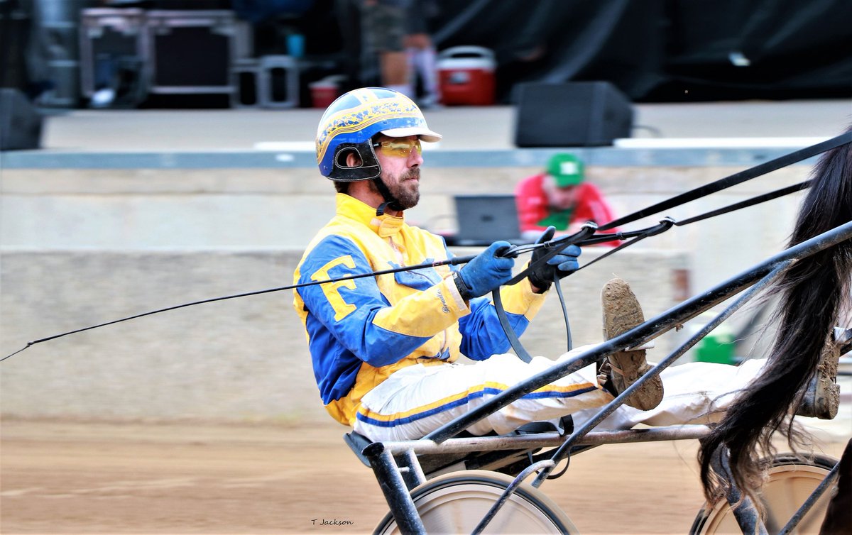 hoosiernations's tweet photo. Frankfort, IN 13 races
#GrandSlam @JoejoeputnamJoe #ThisKitRocks #SleazyRolls #BubblesNSuds #ClassyPrince
#DrivingDouble
Bradley Ferguson #CruisinPearl #Onemoreswan
Mike Peterson #VelMrNiceGuy #ElsRocker
Congrats gentlemen!
@joeyputnam13
Another 15 races today 🍀GoodLuck🍀 https://t.co/Xn3itEymp4