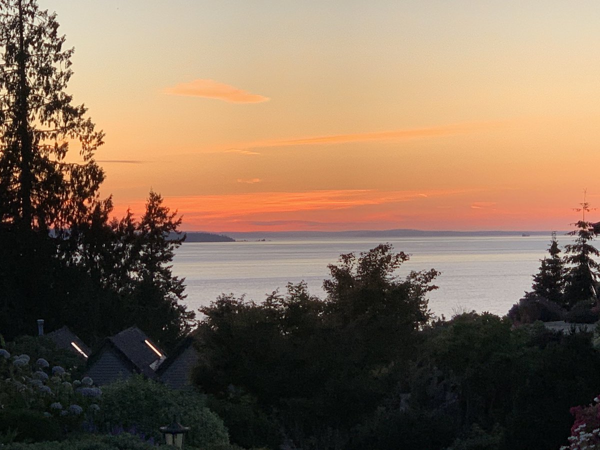 capttug's tweet photo. Perfect timing #cantouchthis #nofilter https://t.co/5d3gSh1Qgx