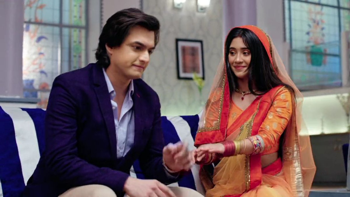 Pati ki seva karna toh patni dharm hota hai Kartik Ji  #Kaira  #Shivin  #yrkkh