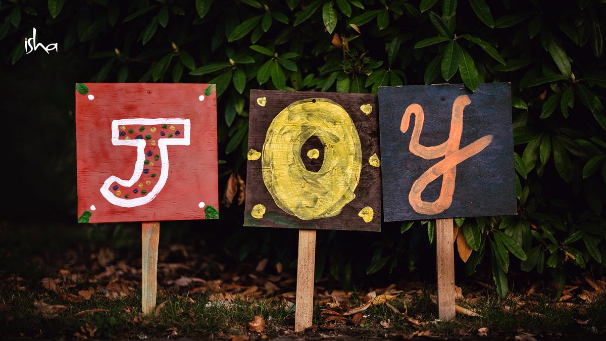 ishafoundation's tweet photo. Where are you looking for JOY these days?
How about you create it within? 
https://t.co/QlLszUzyZi https://t.co/pBMjmCEF7i