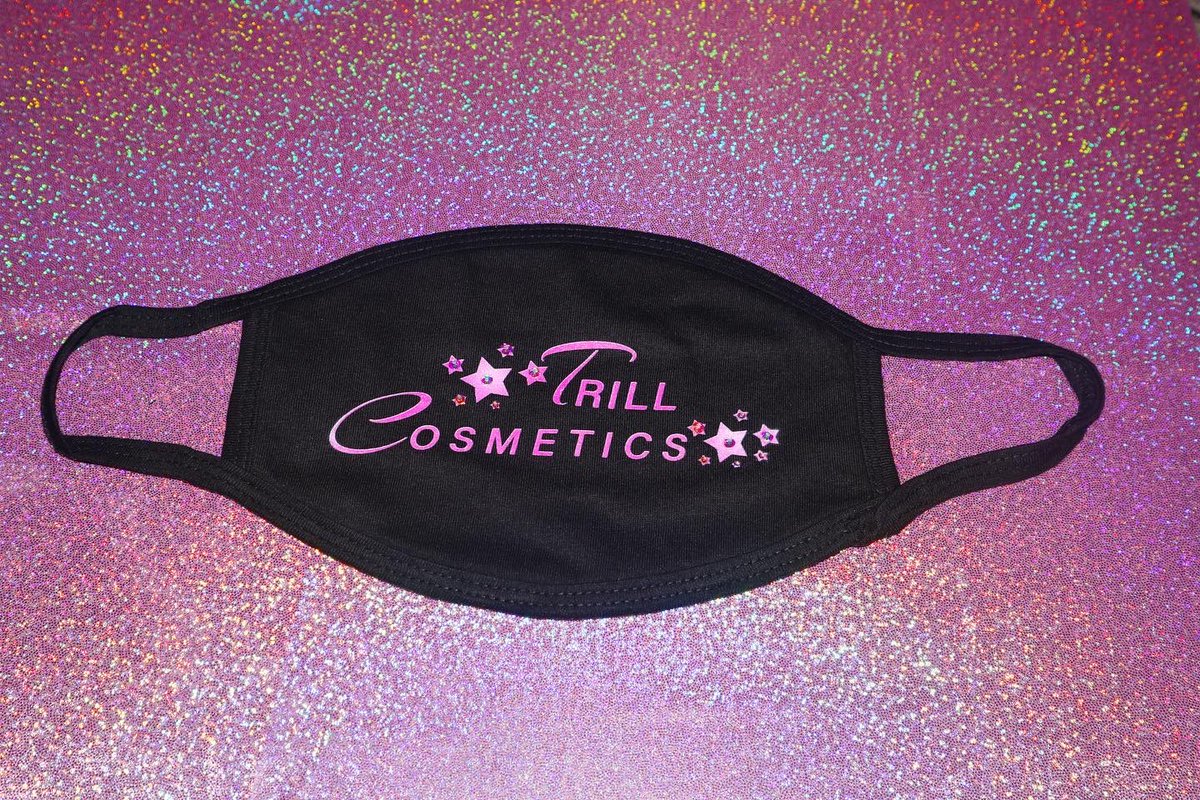 TRILLCOSMETICS's tweet photo. Stay safe during this pandemic and get an antibacterial Face mask from us, they are 100% Cotton, Reusable and washable 💖💜
Face Masks now Available on our website ✨#trillcosmetics #facemasks #staysafe 
https://t.co/tyiUo6mo2A https://t.co/F36P72YJEv
