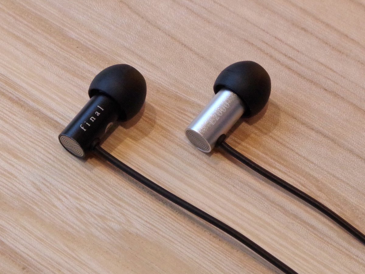 reb_audio's tweet photo. シャープで臨場感溢れるサウンド #E2000 

キレが良くてアップテンポな曲がとてもノリよく聴けて、特にPOPS、ROCK、EDMとの相性良し (° ꈊ °)੭✨

リモコンマイク付きタイプ #E2000C、それぞれマットブラックとマットシルバー2色から選べます❗️
#Eシリーズ 

詳しくはこちら↓
https://t.co/fBRncuomi5 https://t.co/h1MHkhwQsY