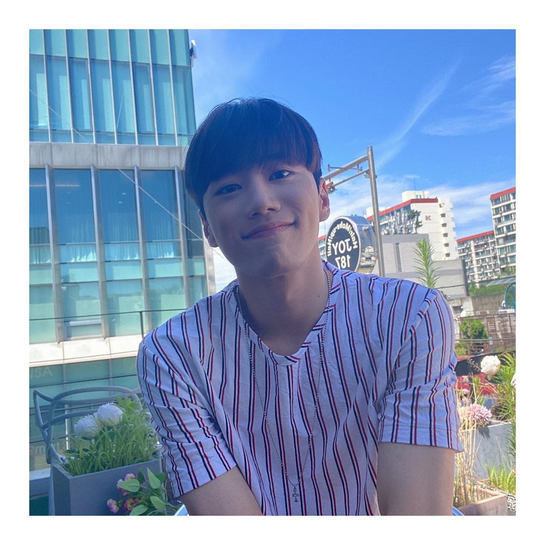 ตัดผมสั้นแล้วหน้าจิ้มลิ้มมาก จุน