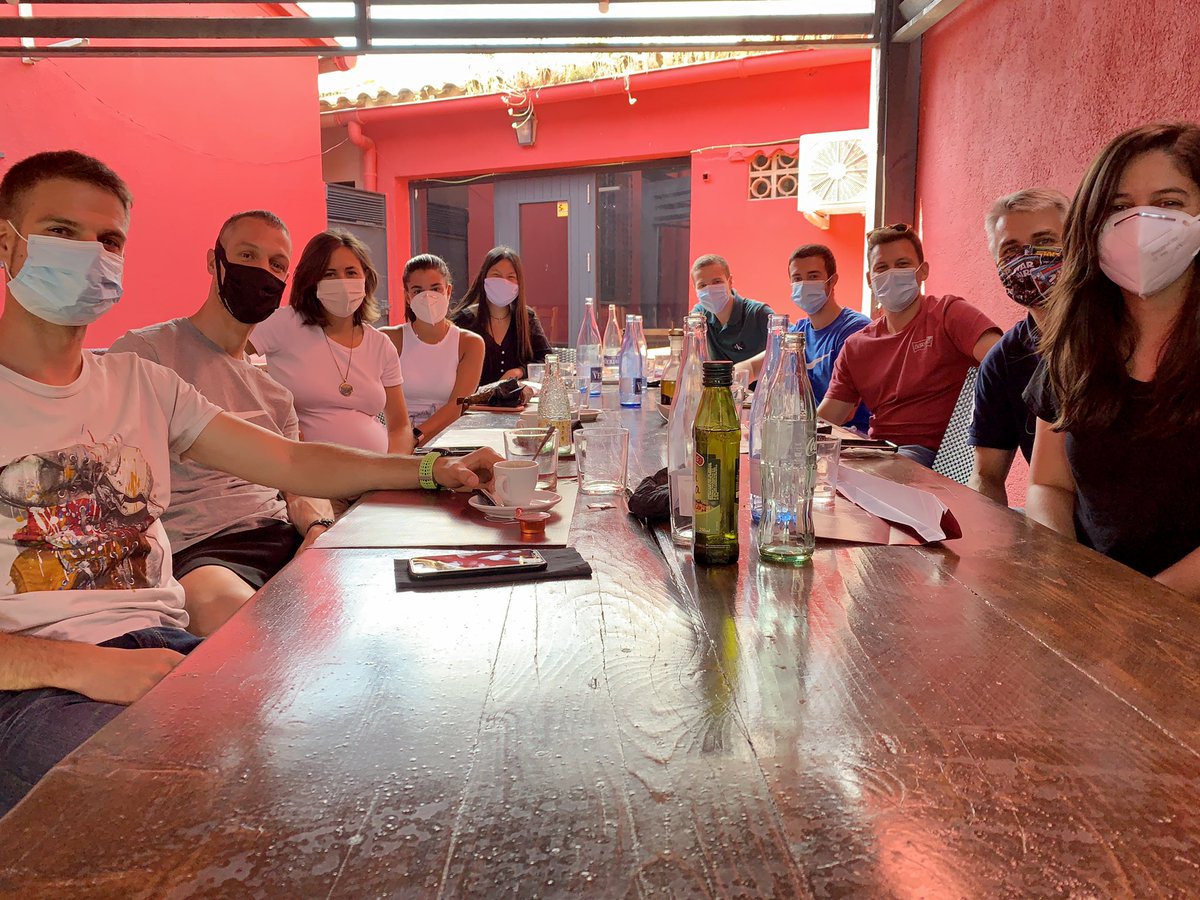 Ahir vam tancar l’activitat 19-20 del nostre centre en un curs ple de reptes inesperats. Ara toca recuperar forces per seguir amb els nostres projectes i il·lusions. Gràcies a tots els/les que ens ajuden a seguir endavant! 😁 #ensagradaelquefem #recerca #innovacio #talent