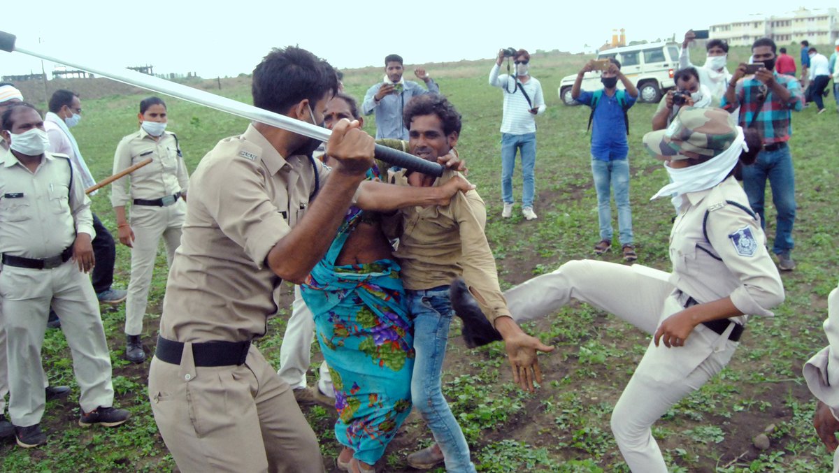  #Atrocities A Dalit family in Guna MP tried to commit suicide in front of the police administration. Raju and Savitri requested the police not to run JCB on their crops. After police refuse to stop they drink the pesticides. Their children are seen crying,1/n @_ambedkarite