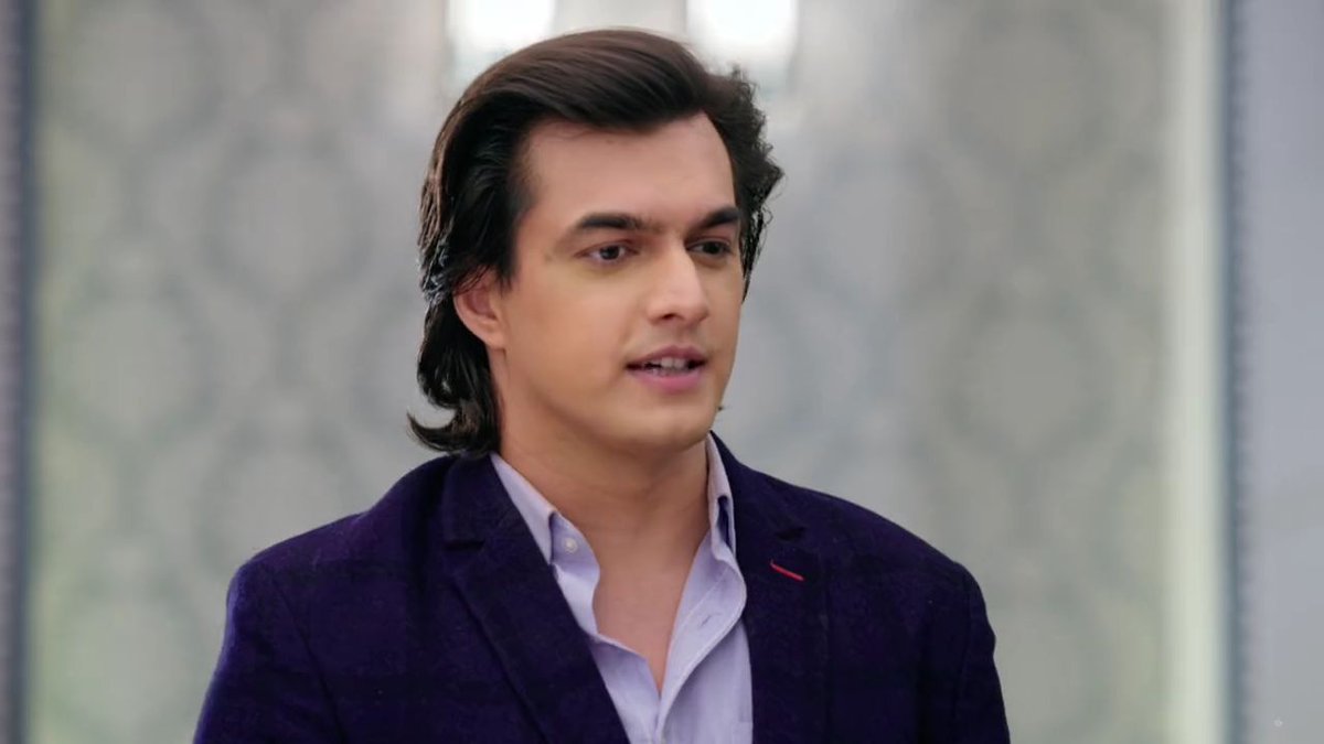 "Mere liye parivaar ki khushi se badhkar kuch nahi.. air uske liye parivaar hi kuch nahi.." Whatttt  #Yrkkh