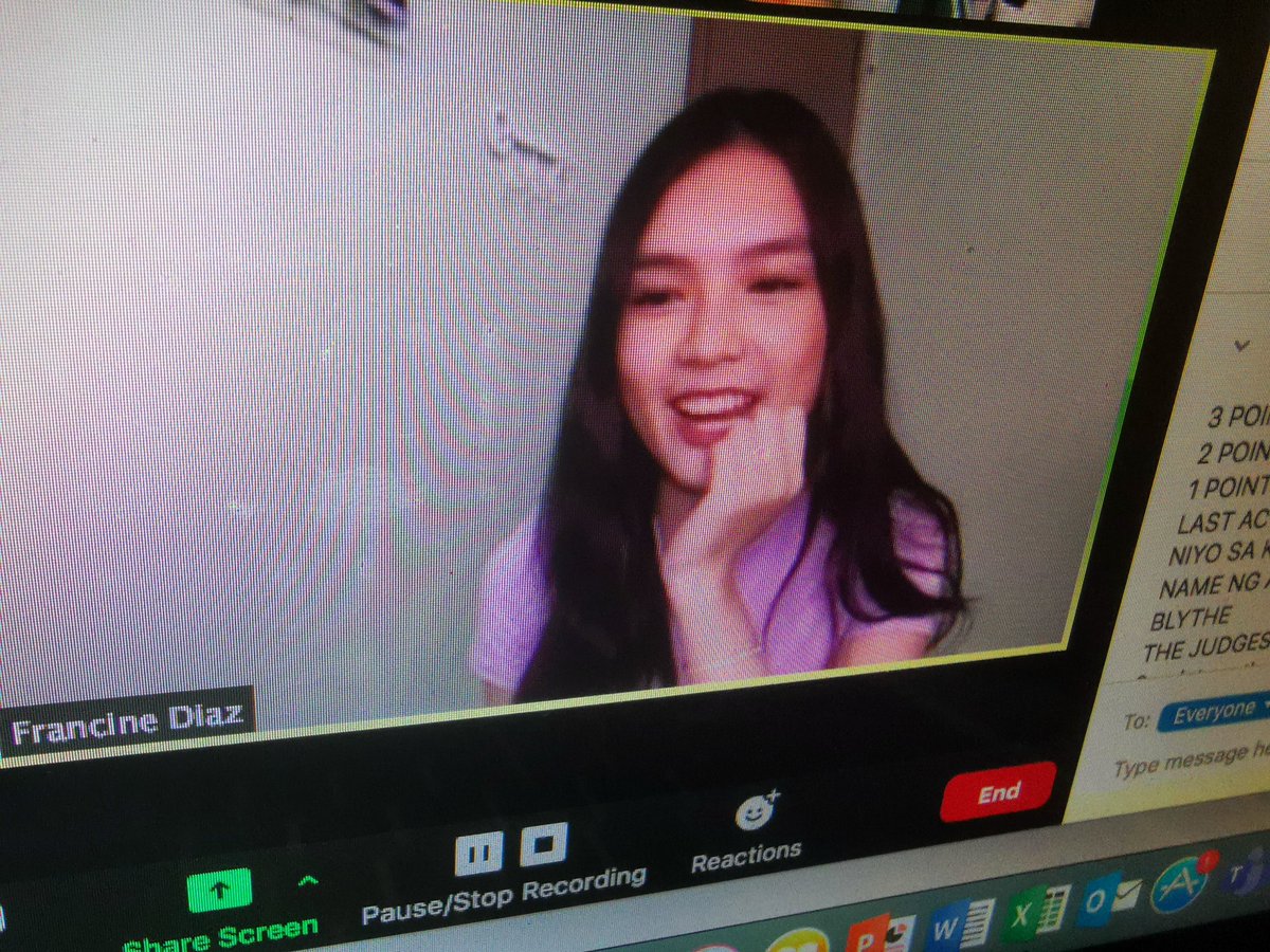 grachy's tweet photo. Bumawi si Chib para sa mga #KyCine dahil di nya natatangap ang memo 💜💜💜 https://t.co/ebJTq2fJYn