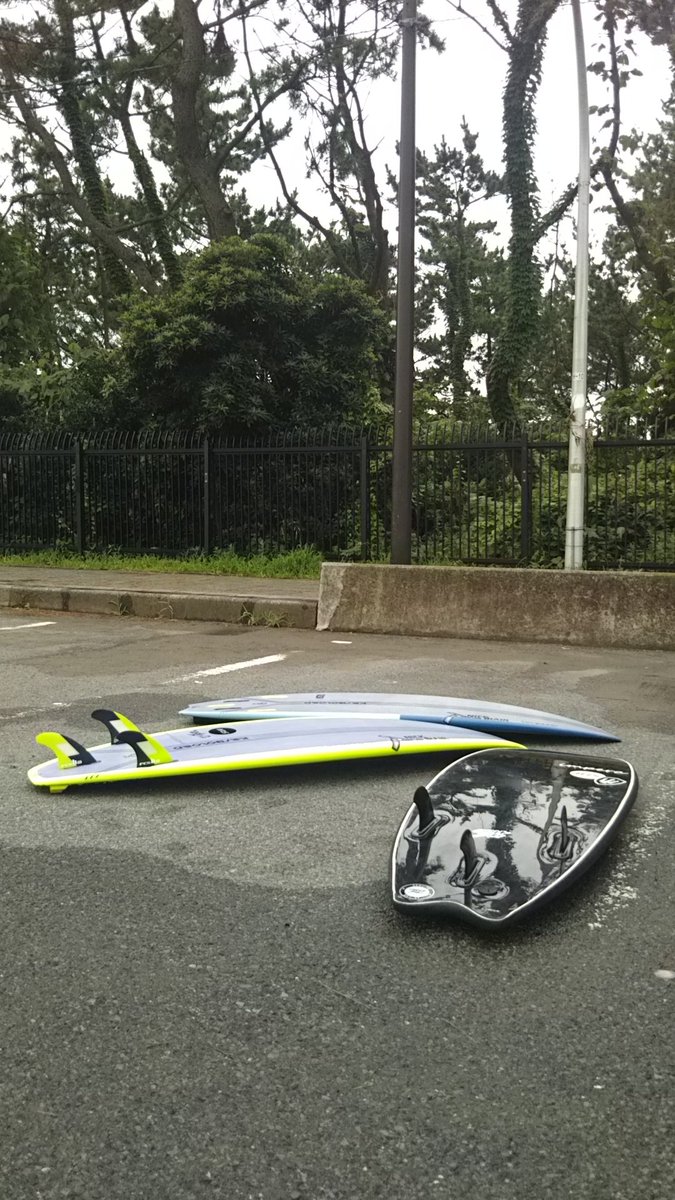 jack_snow's tweet image. 本日は辻堂で入水してきました🌊水はちょっとヒンヤリだけど夏は目前ですね🌴🌴

#辻堂正面 
#joistiksurfboards
#catchsurf
#スノーボードオフトレ
#夏はもうすぐ
#クワガタ？
#クラゲ注意
#ハチ注意
#腰痛注意 (笑)