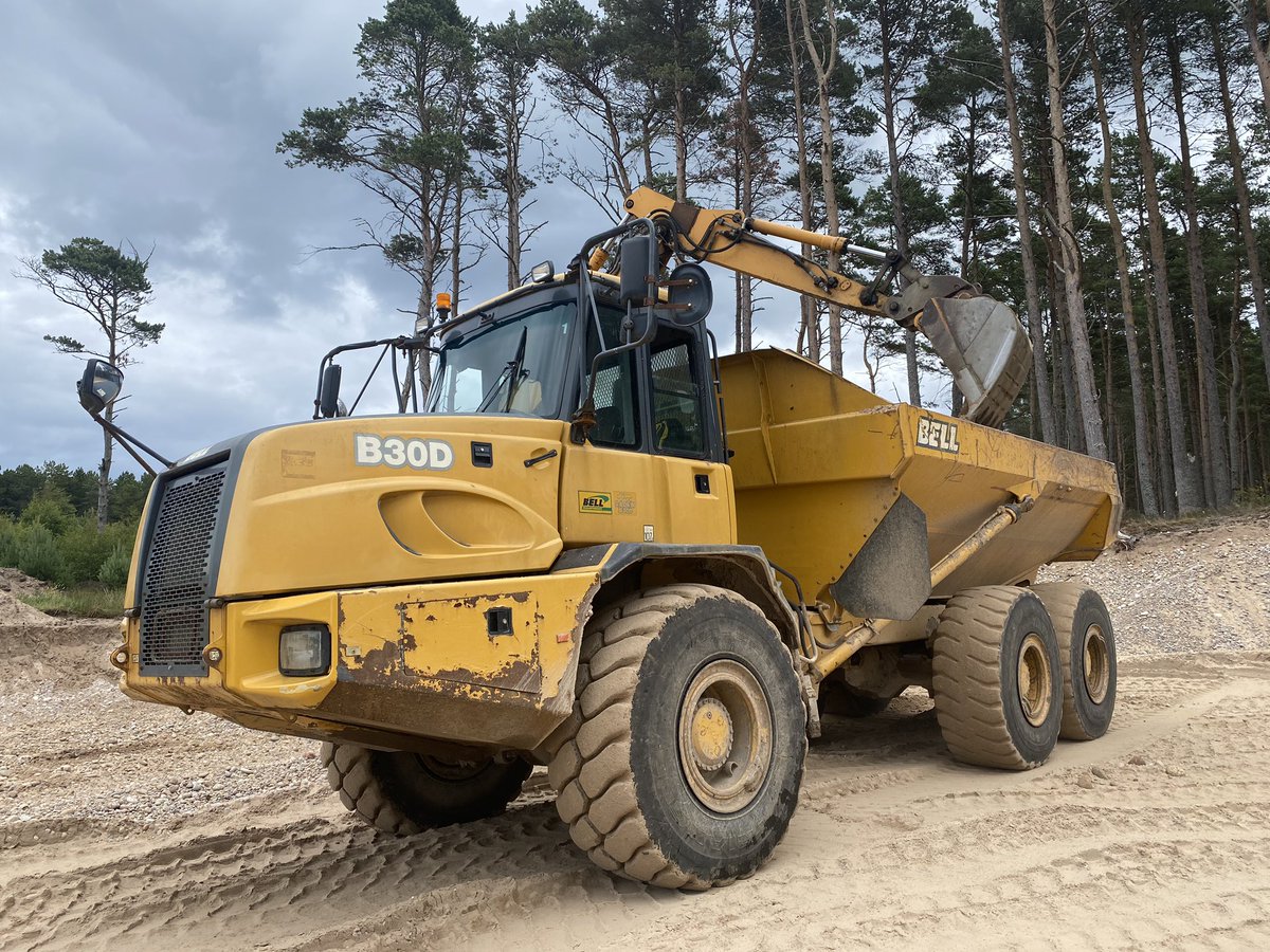 Spent the last couple of days hauling gravel to the plant. Was a fine change but happy to be back on tracks today.