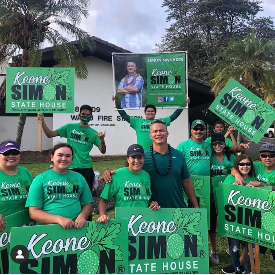 gophawaii's tweet photo. Keone Simone Republican for State House District 34

Sign Waving at Ka’ahumanu and Komo Mai. Mahalo for all the support!! Time for change!

#PearlCity #Waimalu #PacificPalisades #votekeonesimon #simon4statehouse #vote2020 #simonsaysvote #voteforchange https://t.co/MmS4oeAK9m