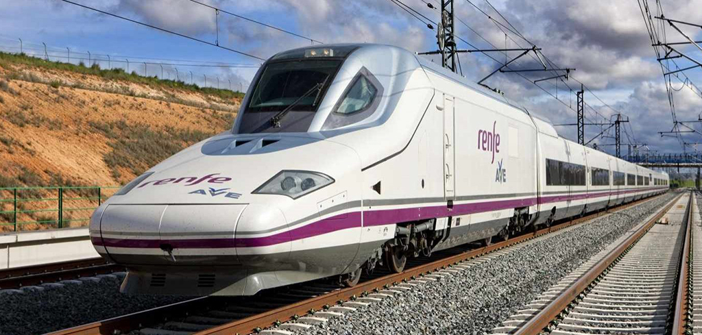 BestoursCorp's tweet photo. @Renfe aumenta un 30% la oferta de plazas del AVE ante la “creciente demanda” de viajeros. https://t.co/yKh2Km3wWg https://t.co/cNHLxTM8ey