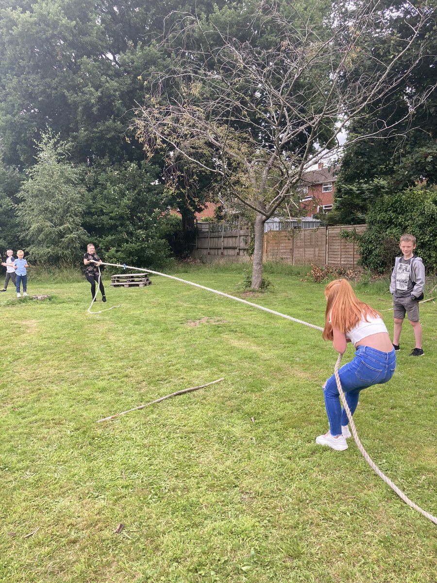 LlanyPrimary's tweet image. Tug of War got very competitive at the HUB with the girls showing the lads how to do it! Boom! @CLOtC #tugofwar #hubschool #nhs #keyworkers @wgmin_education #forestschool #strength #determination