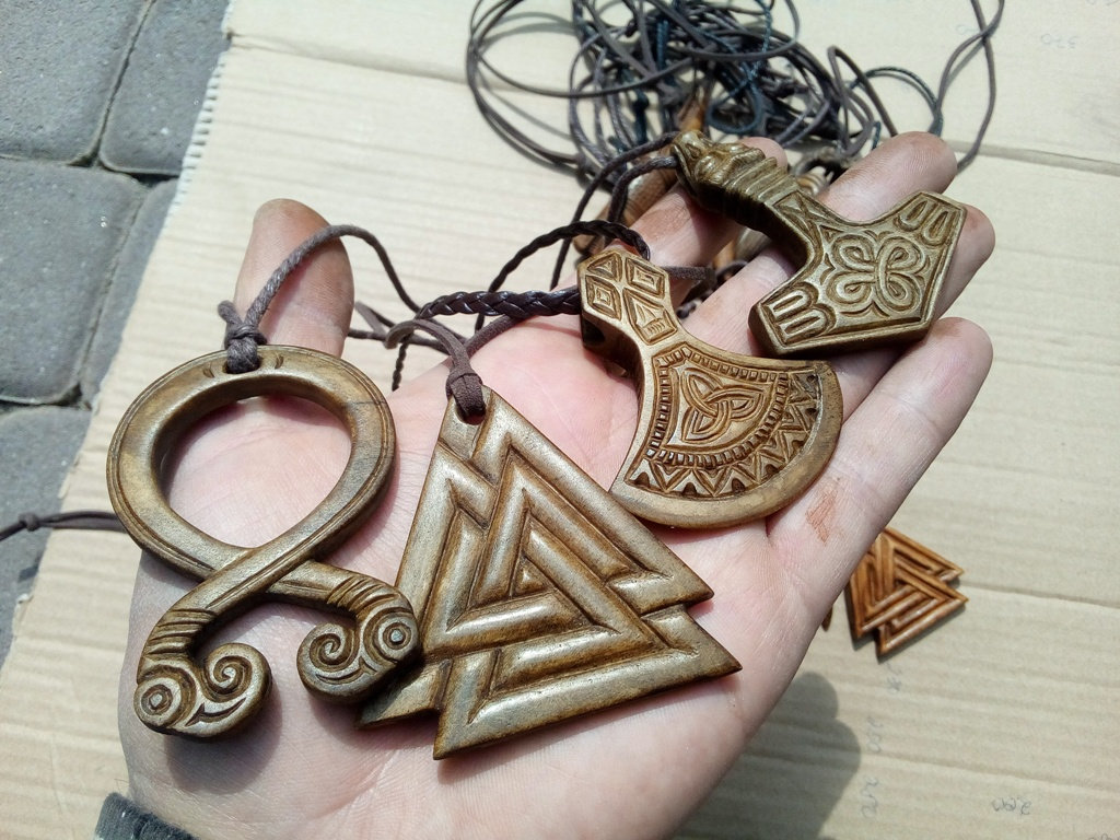 AndrewS02771425's tweet photo. "My items were exactly as described, and I look forward to buying more! Thanks again!" Eerochan https://t.co/MHXw2iyAjk #etsy #men #bonehorn #high #quaality #viking #age #artifact #vikingsart #vikings https://t.co/VyvzkajWWs