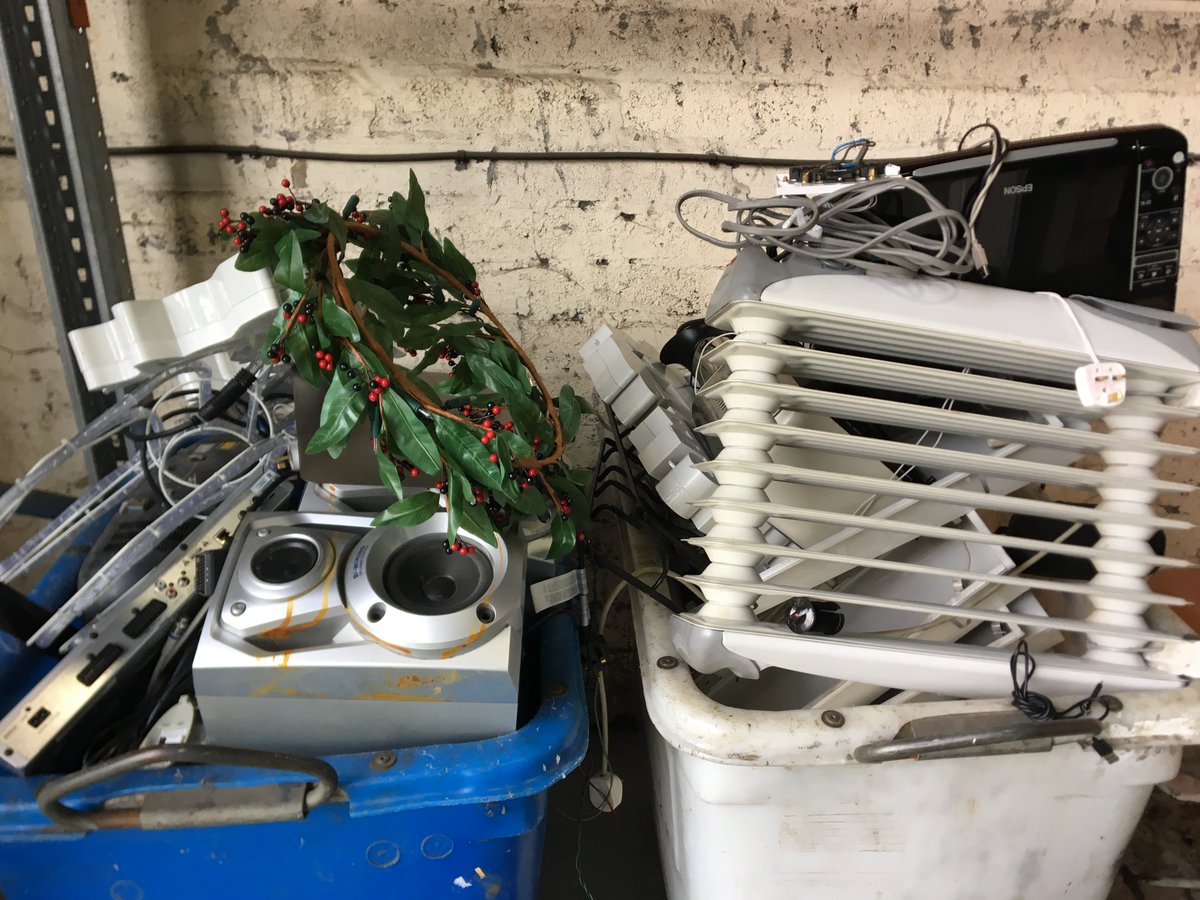 socialrecycleit's tweet photo. Going to do some recycling this week? Quickly read 15 facts which might encourage/help you and your family - Visit https://t.co/NhwCDst8Ti https://t.co/K7owUvjifR