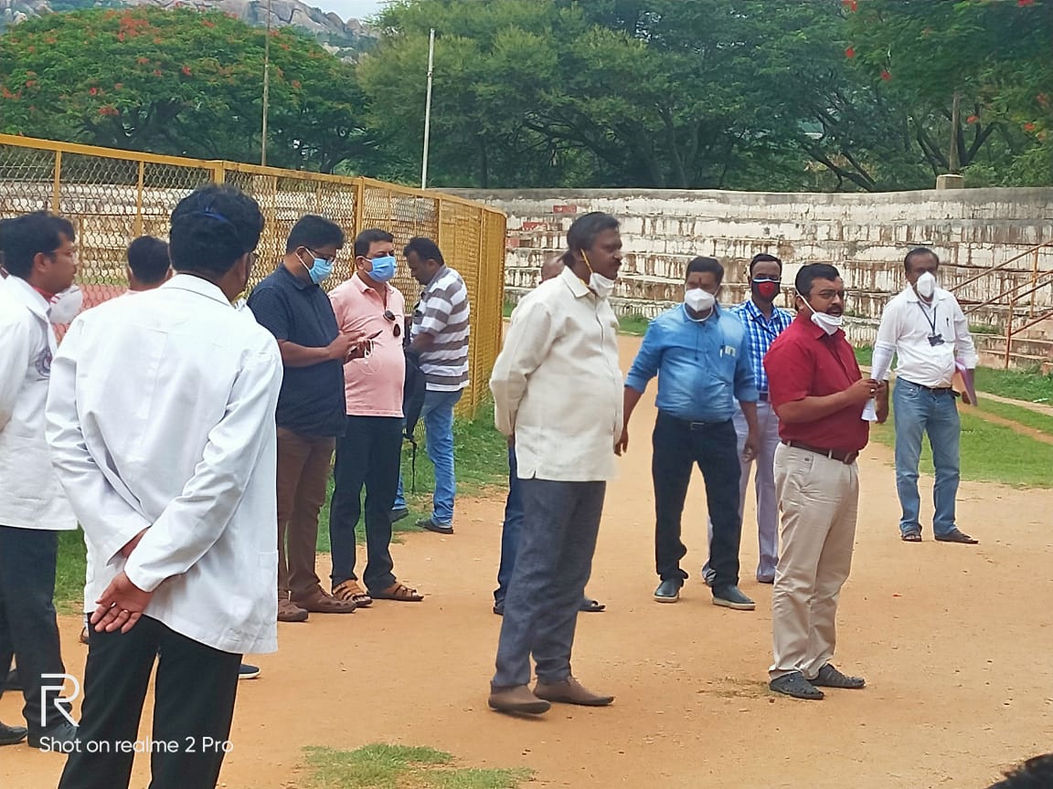 AfiKarnataka's tweet photo. Respected 
@CMofKarnataka 
@PMOIndia 
@narendramodi 
@drharshvardhan 
@sriramulubjp 
@drashwathcn 
@mla_sudhakar 
@BSBommai 

@AfiKarnataka announces #indefinite
Ayush Doctors Strike from 15th July.
#Justice4AyushDoctors
@prajavani @tv9kannada @suvarnanewstv @VVani4U @ANI https://t.co/eltHRCgei5
