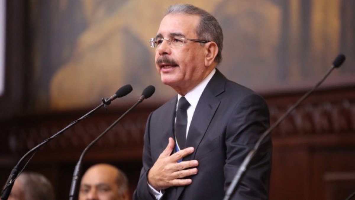EdJorgePrats's tweet photo. .@DaniloMedina pasará a la historia como uno de los grandes estadistas dominicanos. Un líder político que fue capaz de implementar reformas anheladas del pueblo dominicano como el 4% para educación, que gobernó desde el centro político y respetó la institucionalidad democrática. https://t.co/FTL5zNColq