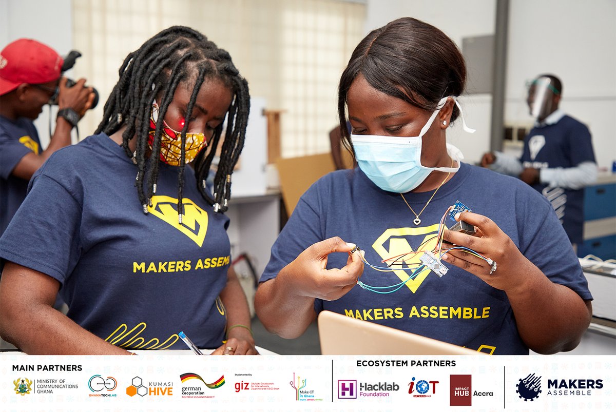 GhanaTechLab's tweet photo. The one week Makers Assemble Bootcamp is coming to an end.
The #Makers are wrapping up with their projects and finalizing the implementation plan and budget for building in large capacities for distribution. https://t.co/itKJomFO99