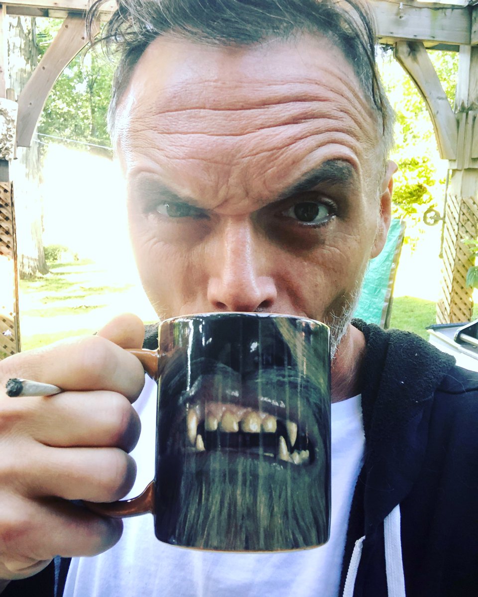 The_Jedi_Ras's tweet image. Aaaarrgggghhhrraaaggghh! ( translation: Morning, Kids! ) #wakeandbake #cuppawookietea #starwars #cannabisnerd