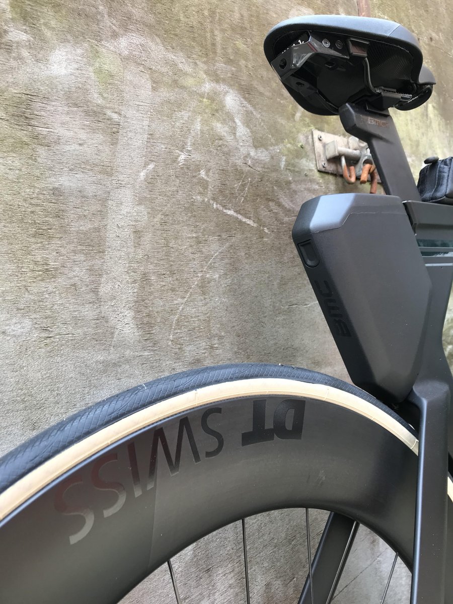 YorkCycleworks's tweet photo. WANT SOME FAST?
Someone did.
Check out this @Ride_BMC Timemachine 01 Disc ONE. Super flexible platform for Triathlon and/or TTing, dripping with aero goodies, DT Swiss wheels and @SRAMroad
eTap Force 12sp groupset, this bike is built for one thing.
Speed.
#Tailwindsalways https://t.co/IX62OfFPRV