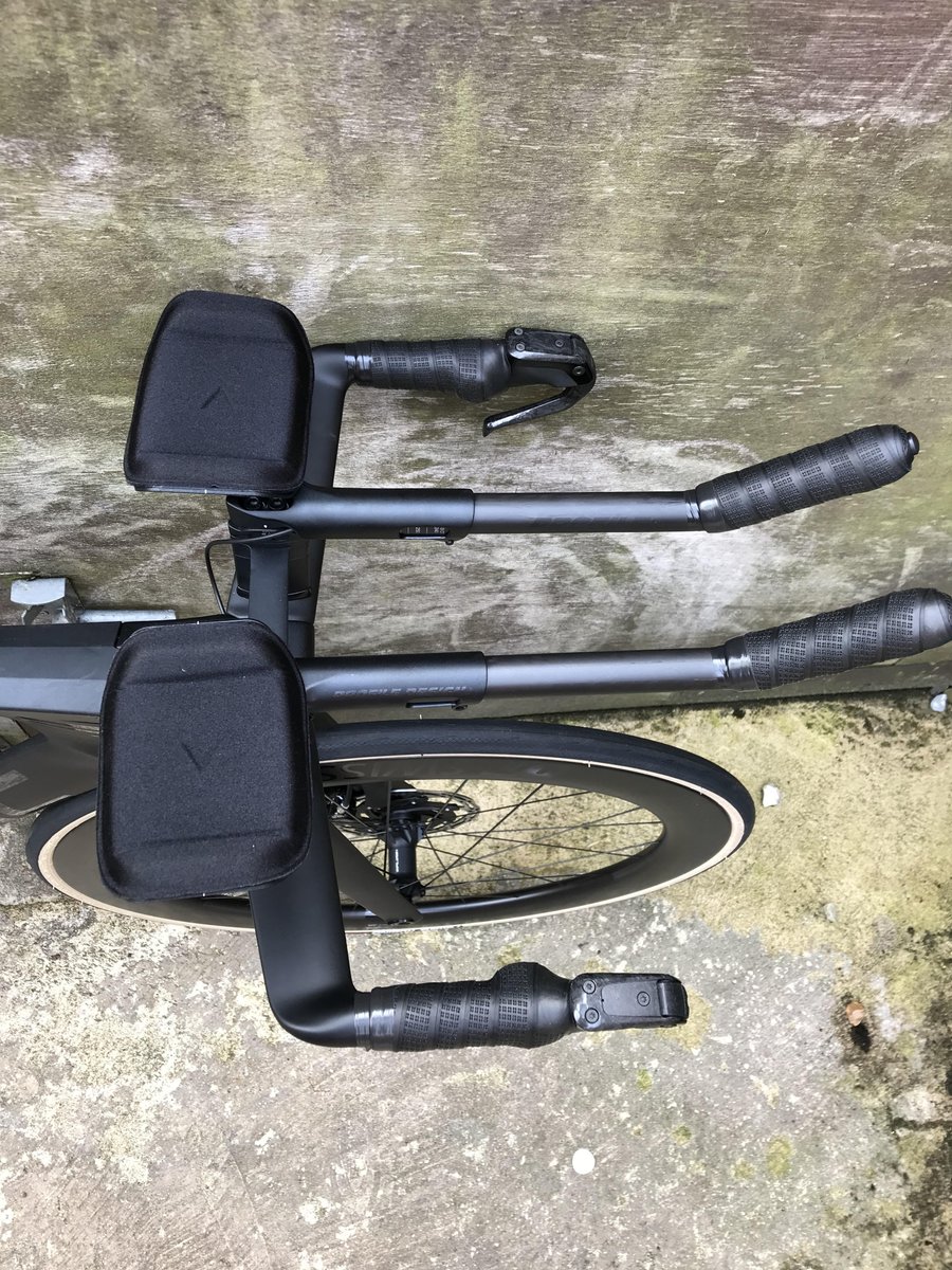YorkCycleworks's tweet photo. WANT SOME FAST?
Someone did.
Check out this @Ride_BMC Timemachine 01 Disc ONE. Super flexible platform for Triathlon and/or TTing, dripping with aero goodies, DT Swiss wheels and @SRAMroad
eTap Force 12sp groupset, this bike is built for one thing.
Speed.
#Tailwindsalways https://t.co/IX62OfFPRV