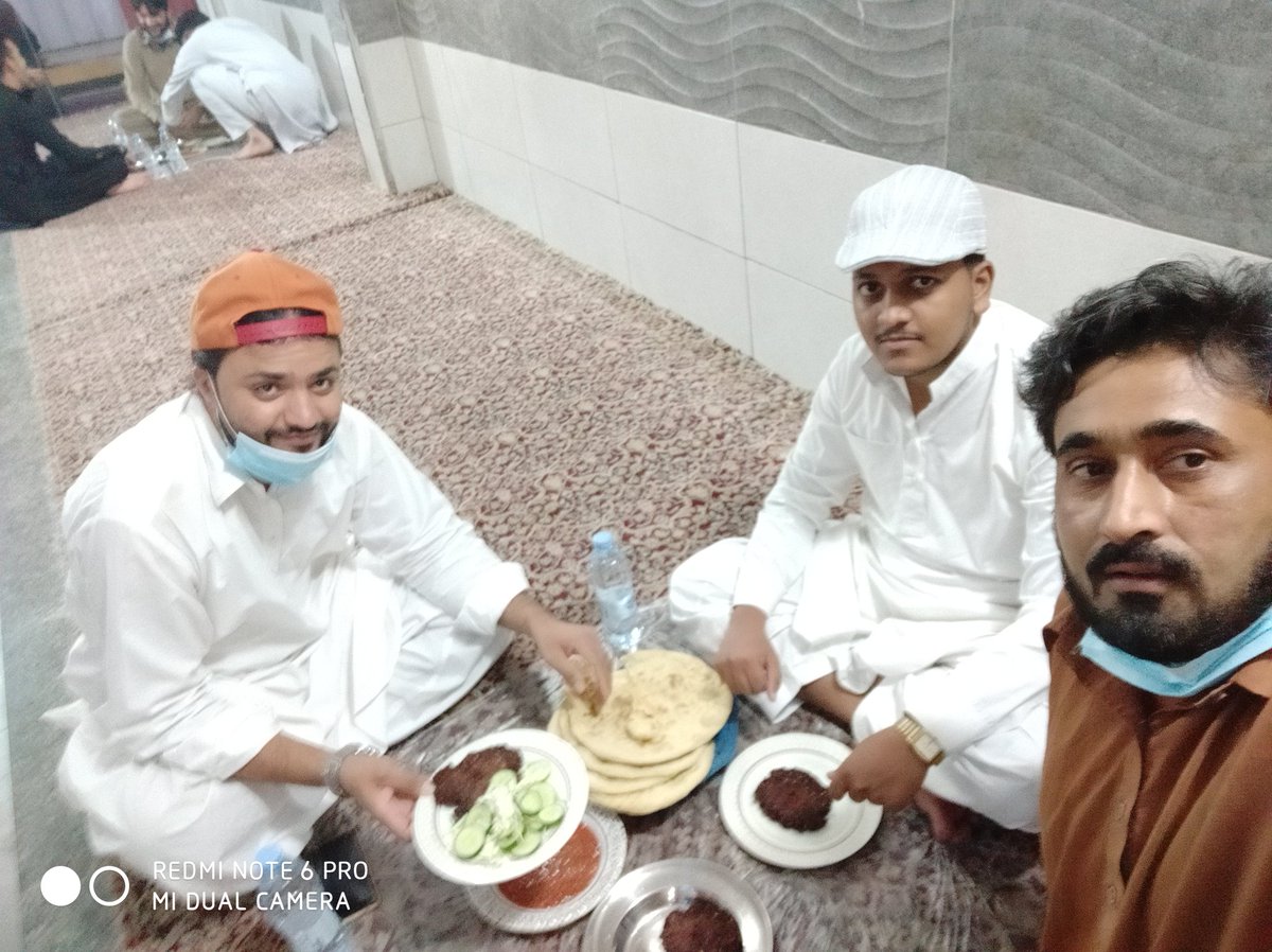FaisalSkCR7's tweet photo. Peshawari chapli  kabab! 
Kabab to bas beef ka hi acha lagta hai bro 😋
#BeefJihad 🤓 https://t.co/5O9vLZmSKb