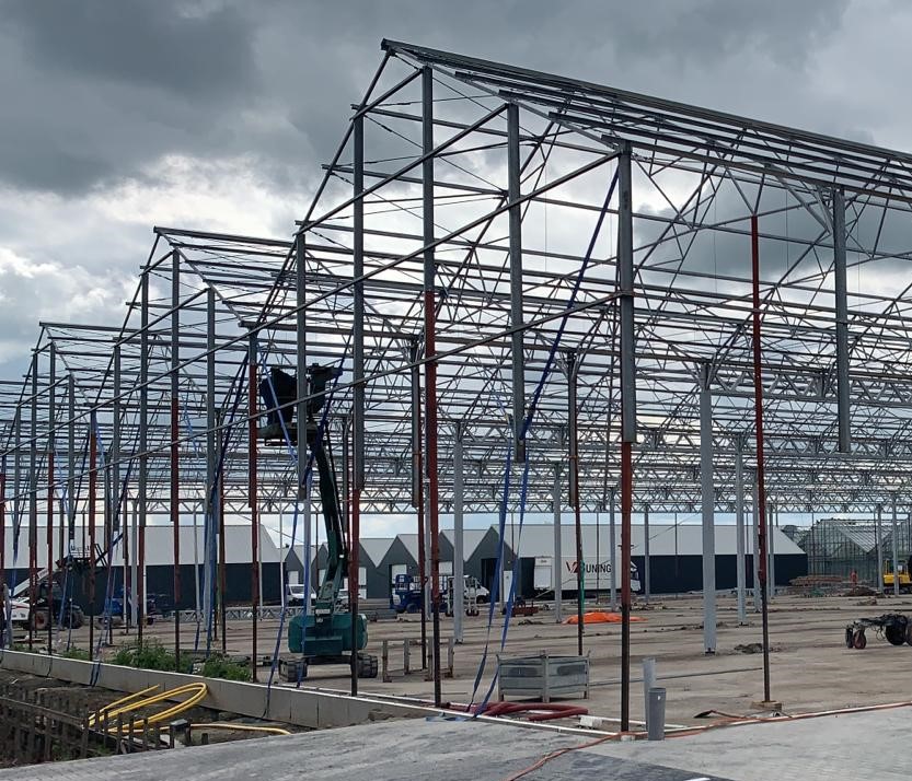 TCvdDoolBV's tweet image. @TCvdDoolBV druk bezig bij #Tupla om bestaande kas met 3 meter te verhogen tot 6.10 m. #verhogen #kassenbouw #duurzaamheid #renovatie.
Ook interesse om uw bestaande kas te renoveren? tcvddool.nl