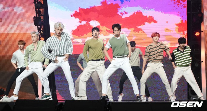 Kkorepo's tweet photo. 「PHOTO@ソウル」＃SF9、「SHOW CHAMPION」出演…華麗なステージ公開　
https://t.co/xKyuG0Zqbs https://t.co/0EGMkBMc1e