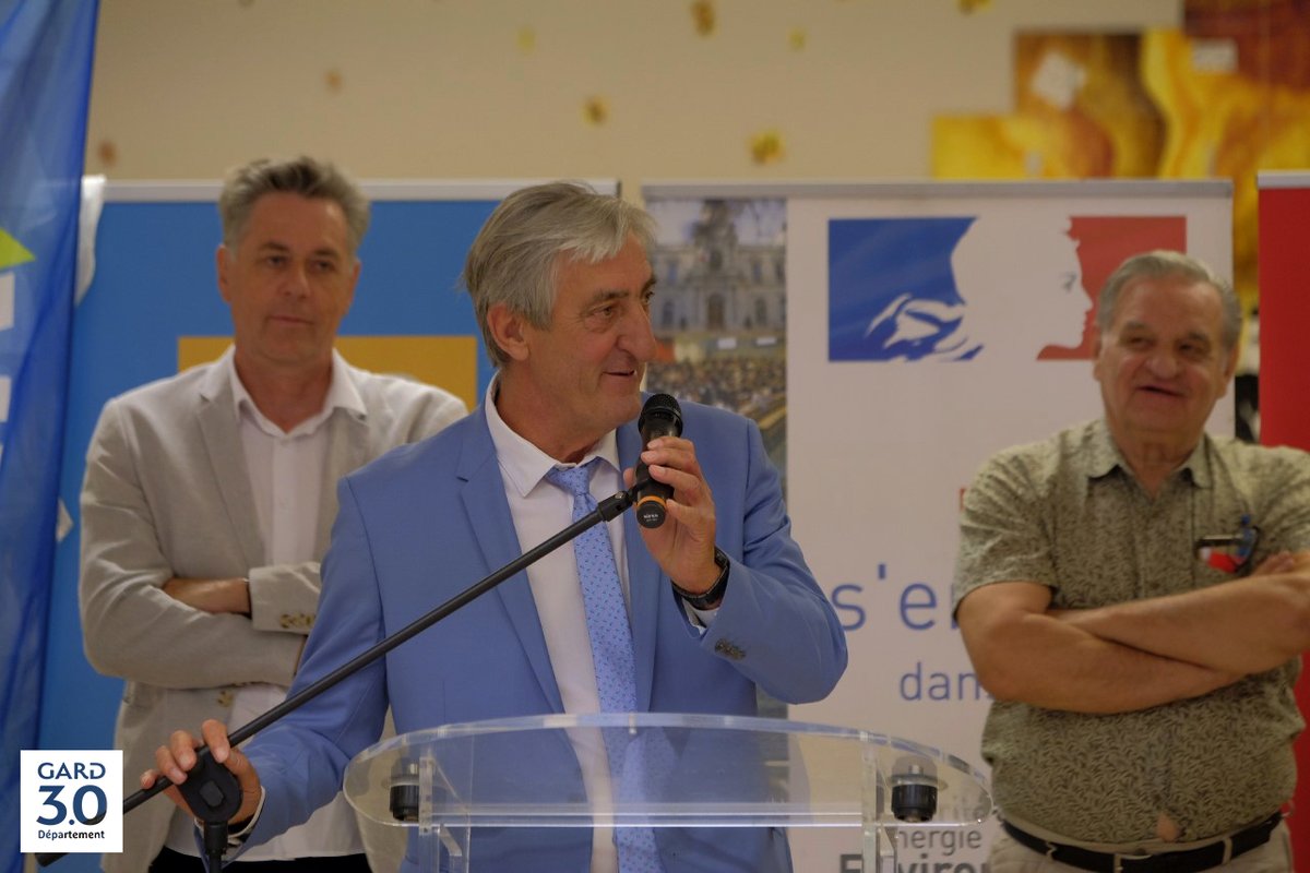 Gard's tweet photo. TRAVAUX PRÉVENTION 🚧💦 | Le #Gard sécurise les déplacements des #Gardois à hauteur d’#Anduze sur la #RD907 ! Ce matin a eu lieu l'inauguration des travaux de confortement de la digue.
👉 Coût total 6M€ dont 1,2M€ pris en charge par le Département.
#prevention #inondations https://t.co/VX6jIgmaYV