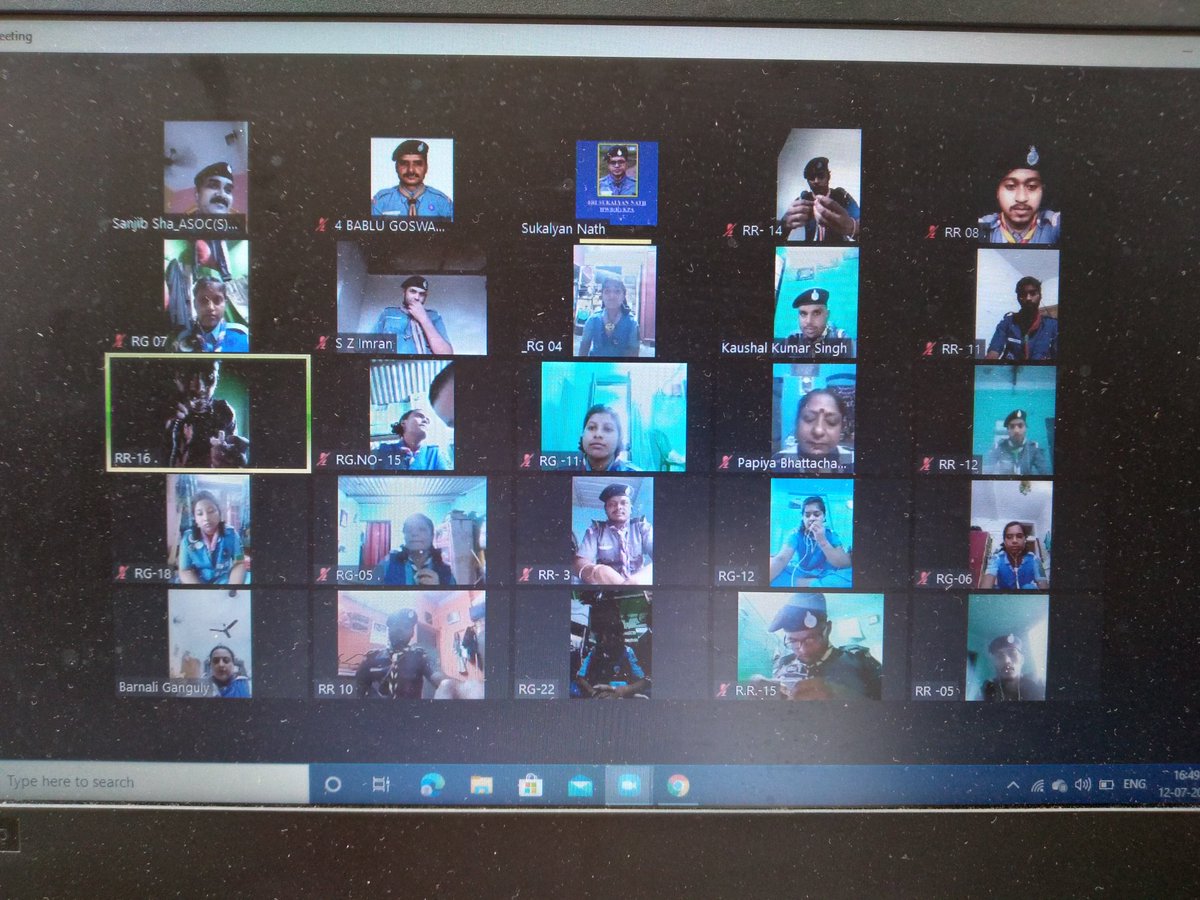 bsgnhq's tweet photo. Smt. Darshana Pawaskar, Joint Director of Guides (Field Operation) addressed the Guides of Eastern Railway Bharat Scouts and Guides  and shared the brief information on WAGGGS and testing technique. #bsgindia   #muskaanwithbsg   #udaan #bsg @KirenRijiju @YASMinistry https://t.co/FEW76vz7LA