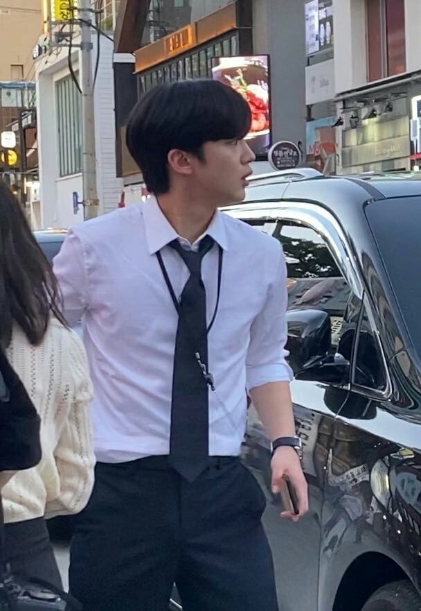wdzyohan's tweet photo. yohan was seen filming for something with this kind of outfit damn and op said he is so tall and handsome JUST LOOK AT HIS FIT https://t.co/rakHFGCsZa