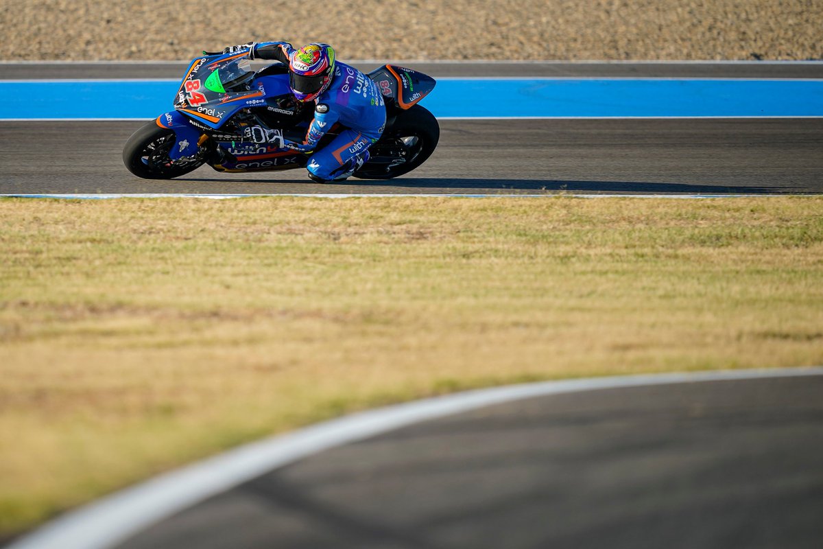 #JakubKornfeil84 a první zkušenosti s #MotoE #JerezTest 
📷 WithUMotoETeam