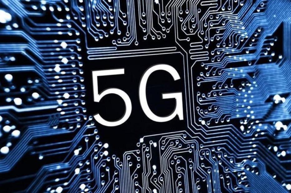 PetiotEric's tweet photo. [ #5G ] ⚡️ Million-dollar question
❓Why 5G use-places can be more valuable than use-cases?
❓How can you define 5G use cases and associated business models?

That’s the million-dollar question - Ericsson https://t.co/633kFi73I6

#mobility #Mobile #wireless #IoT #SARtesting https://t.co/nCPbSL3sC5