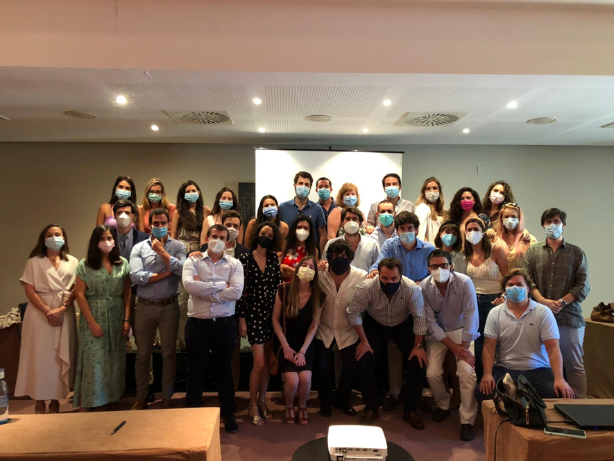 CirugiaBucalSev's tweet image. El pasado 27-28 de junio celebramos las I Jornadas científicas y de convivencia del Equipo #CirugíaBucalSevilla en el Hotel @PreciseRompido, donde alumnos y profesores compartimos un intenso día de formación y esparcimiento.

¡Muchas gracias a todos los que asististeis!